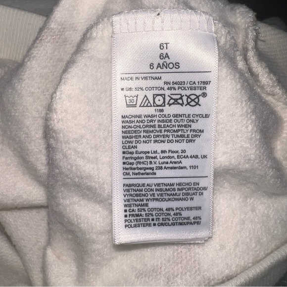 Old Navy little girls sweatshirt, cream with deer, size 6T - Picture 4 of 4